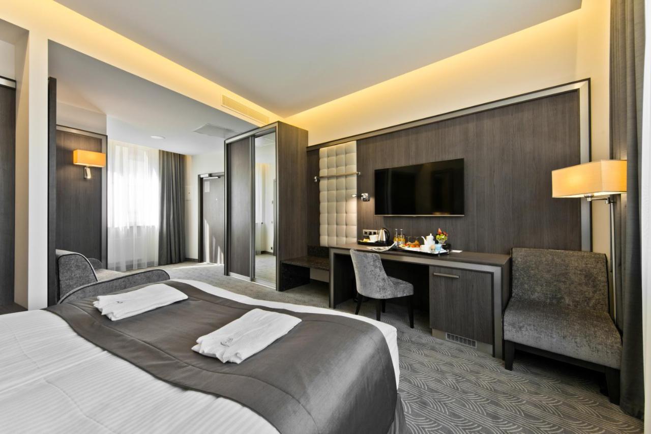 Congress Avenue Hotel Vilnius Luaran gambar